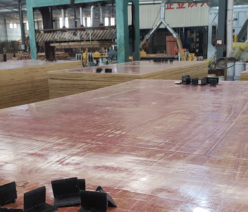 廣西建筑模板廠家直銷有沒有貓膩插圖1 廣西建筑模板廠家直銷有沒有貓膩插圖1